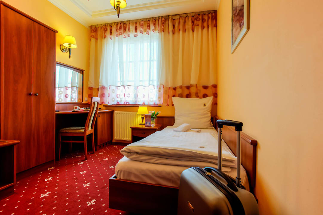 Pokój jednoosobowy Hotel Palac Wisniewski