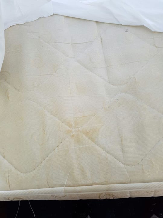 Matratze Zimmer 325 Hotel Glarus Beach