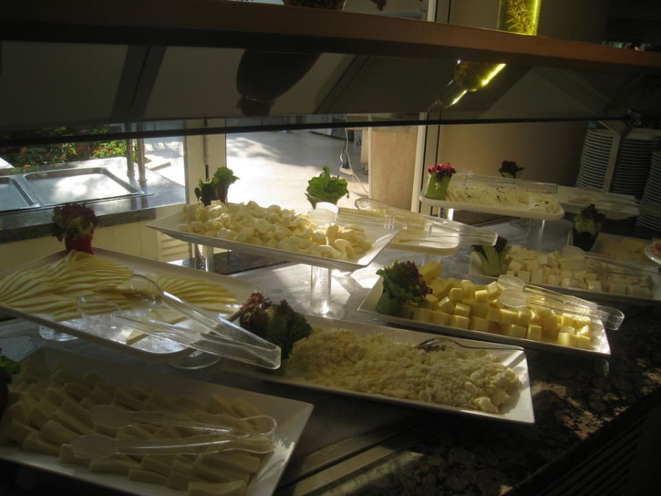 Büffet im Magico Monachus Family Resort Sorgun