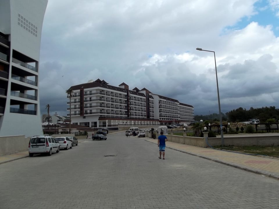 Das Hotel von aussen  Eftalia Splash Resort