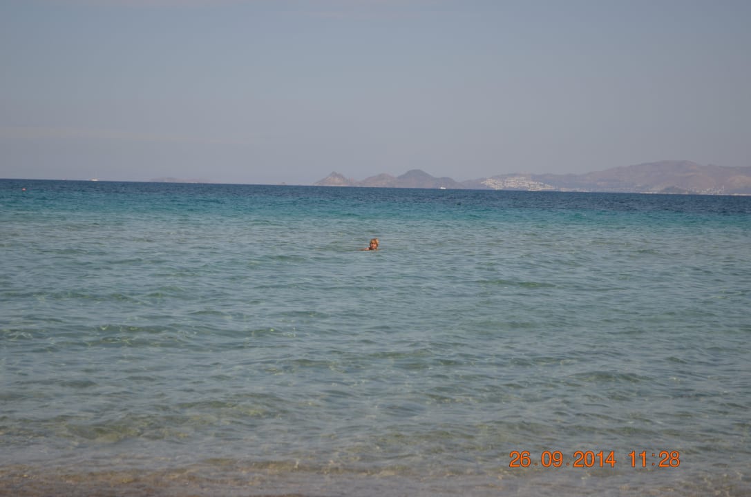 Szeroka piaszczysta plaża Ilios K Village Resort