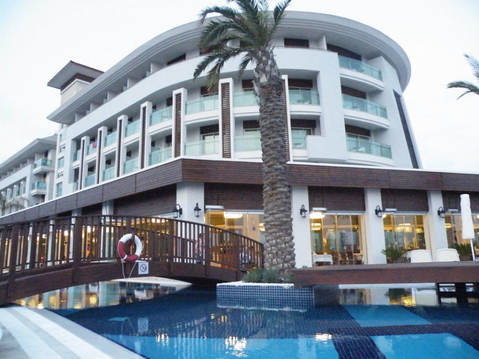 Außenansicht Sunis Evren Beach Resort Hotel & Spa