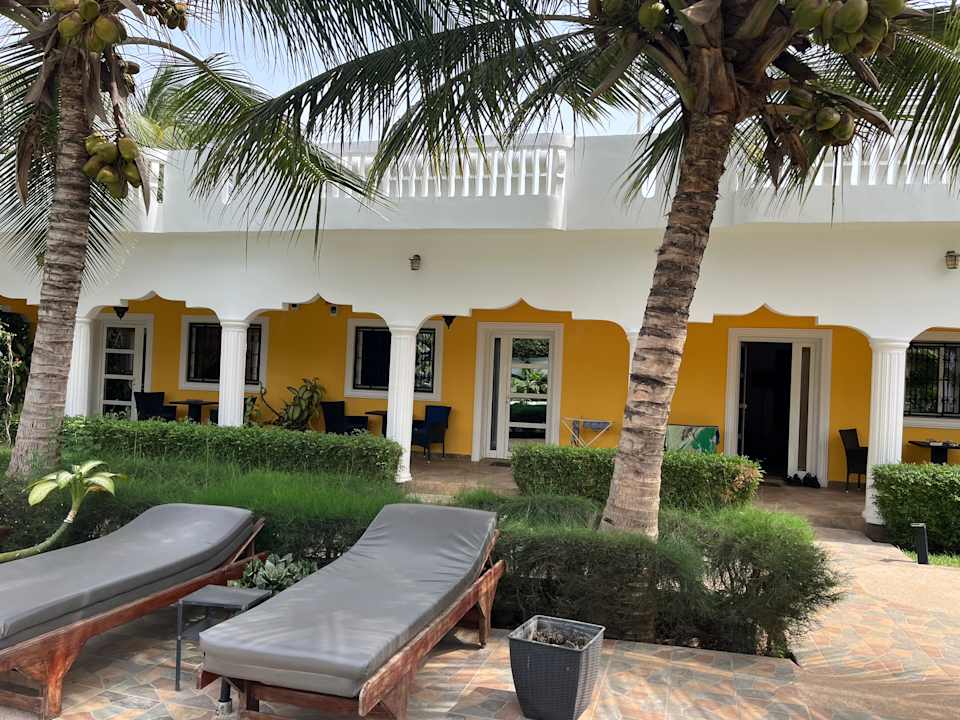 Gartenanlage Dulaa Deema Residence Brufut Heights