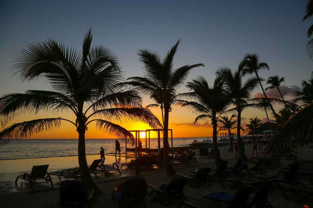Pool Hotel Viva Dominicus Beach by Wyndham - All Inclusive Resort