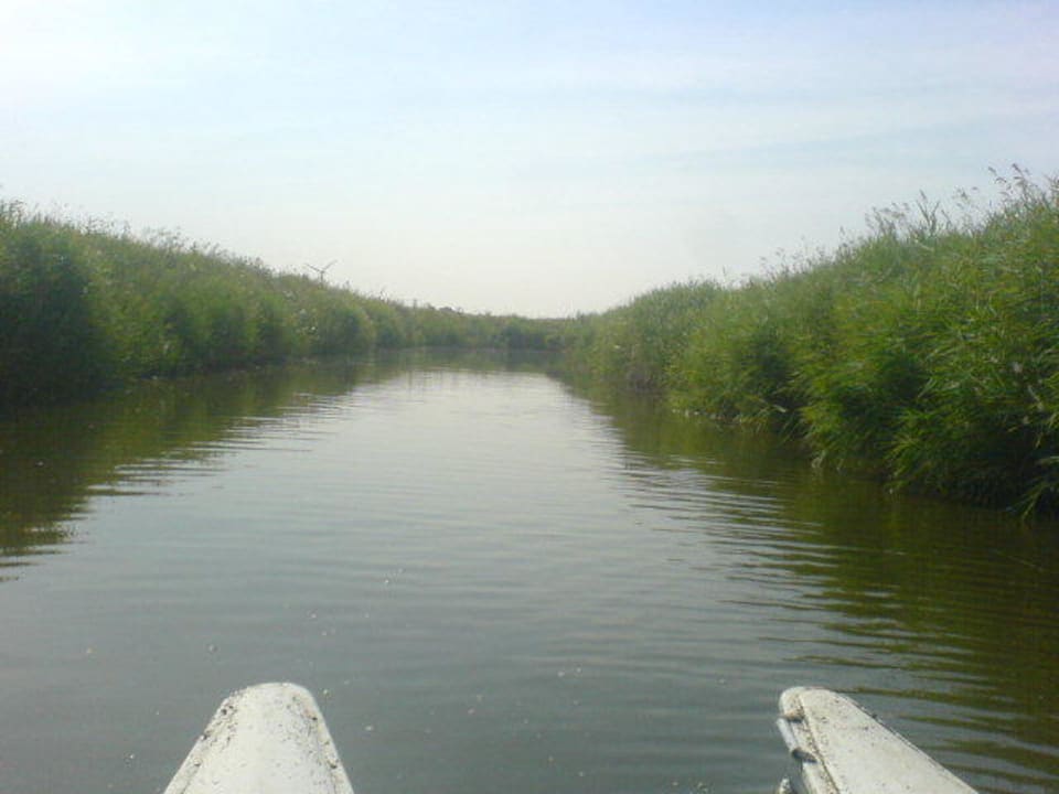 Tretbootfahren auf dem Kanal Ferienhof Upwarf