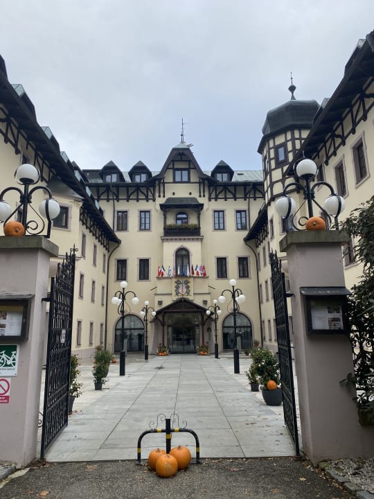 Außenansicht Chateau Monty Spa Resort