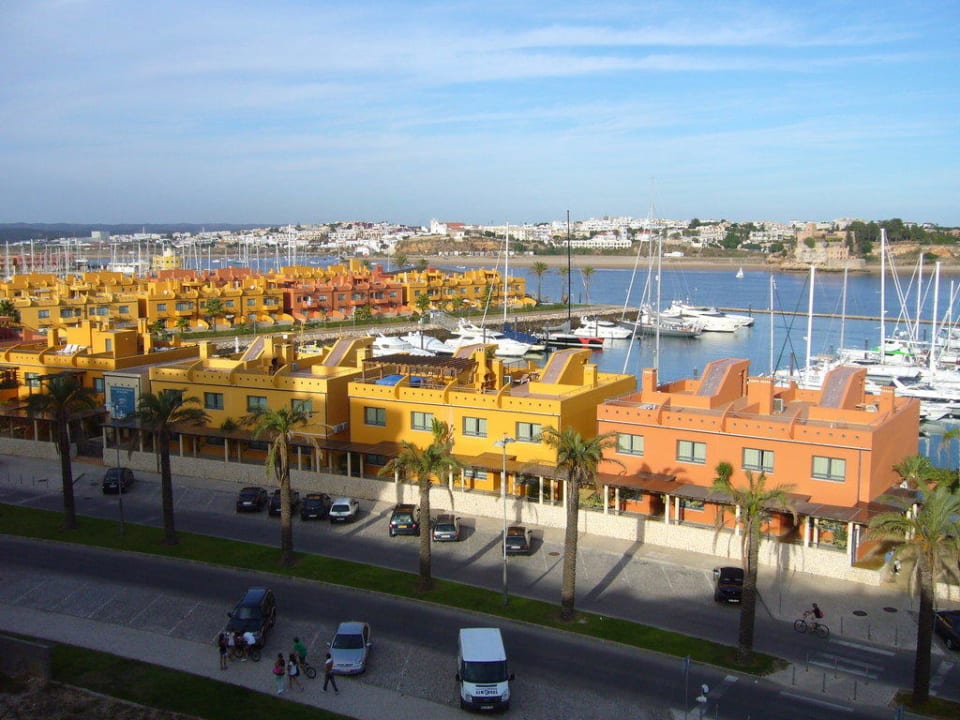Ausblick auf die Hotelanlage NH Marina Portimão Resort