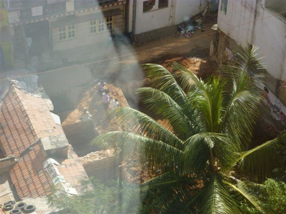 Vor dem Hotel Hyatt Bangalore MG Road