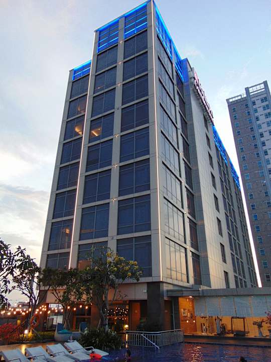 Außenansicht Hilton Garden Inn Jakarta Taman Palem