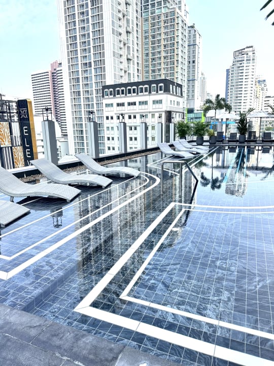 Pool Aira Hotel Bangkok Sukhumvit 11