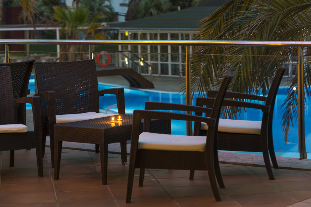 Gastro Costa Encantada Resort & Suites