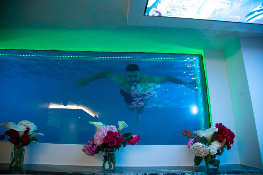 Pool Vila One Beach Hotel