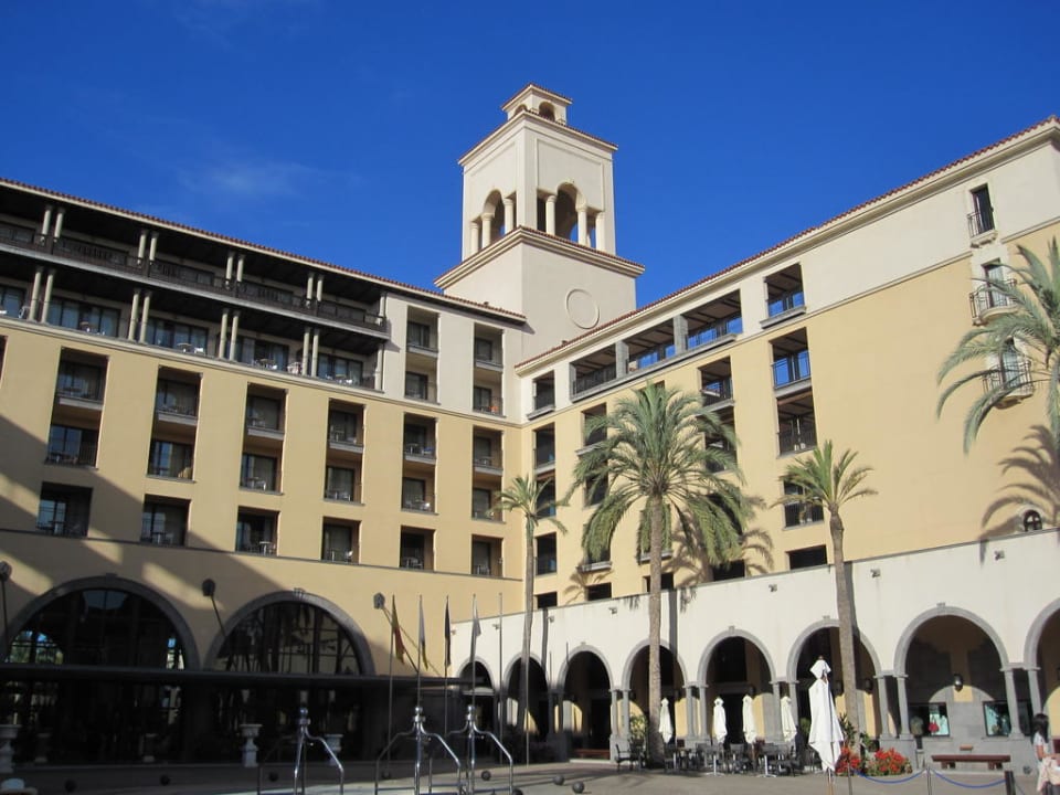 Frontseite des Hotels Lopesan Costa Meloneras, Resort & Spa