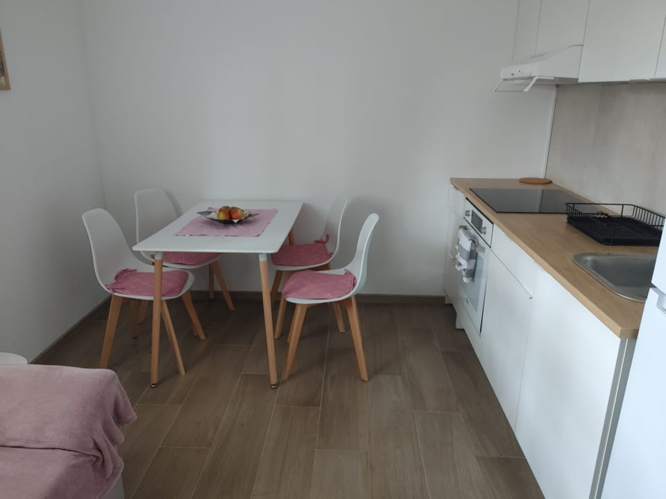 Zimmer Apartment Full Moon