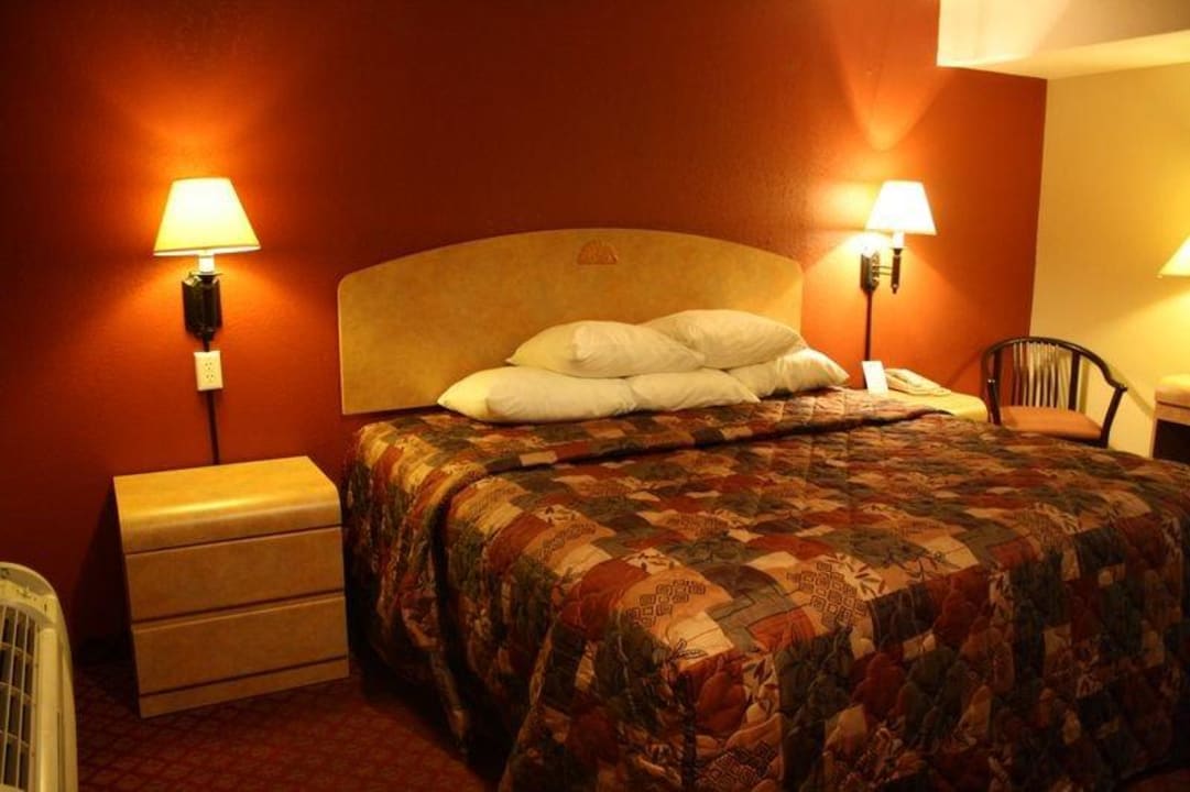 Bett Days Inn & Suites Niagara Falls/Buffalo