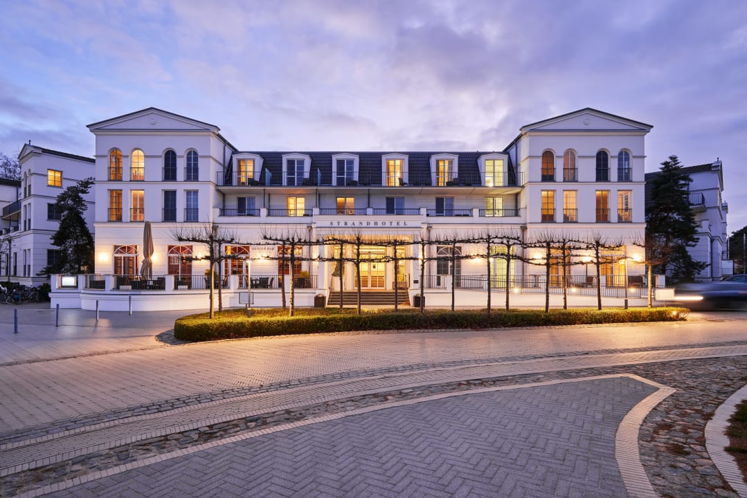 Außenansicht Strandhotel Zingst