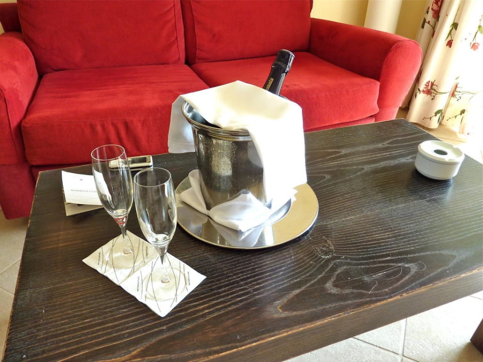 Sekt Empfang als Willkommensgruß  Lopesan Villa del Conde Resort & Thalasso
