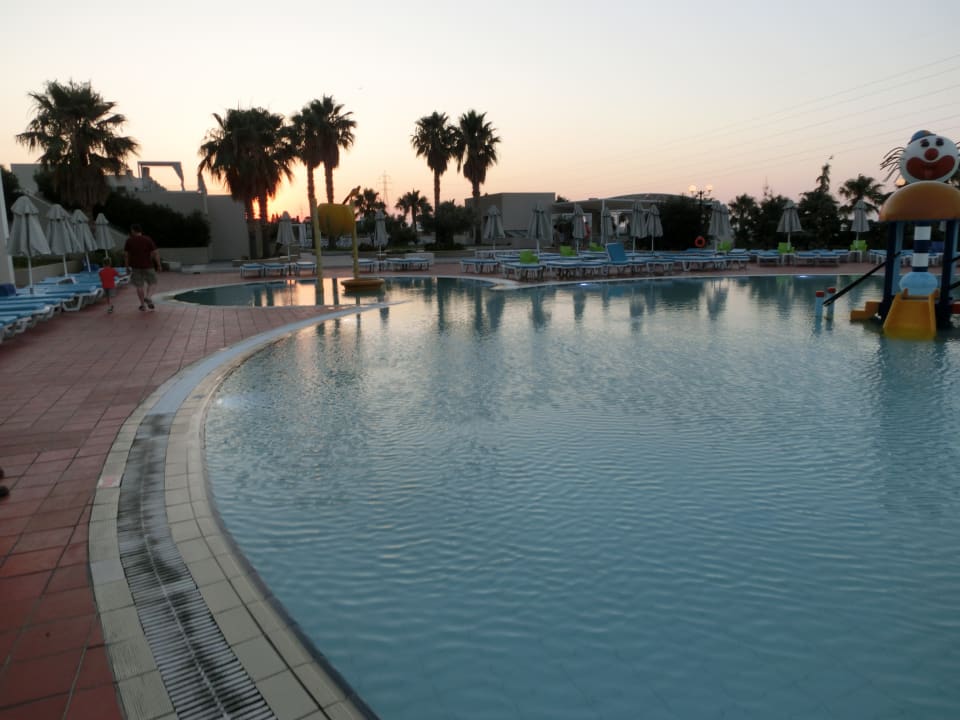 Pool Royal & Imperial Belvedere Resort