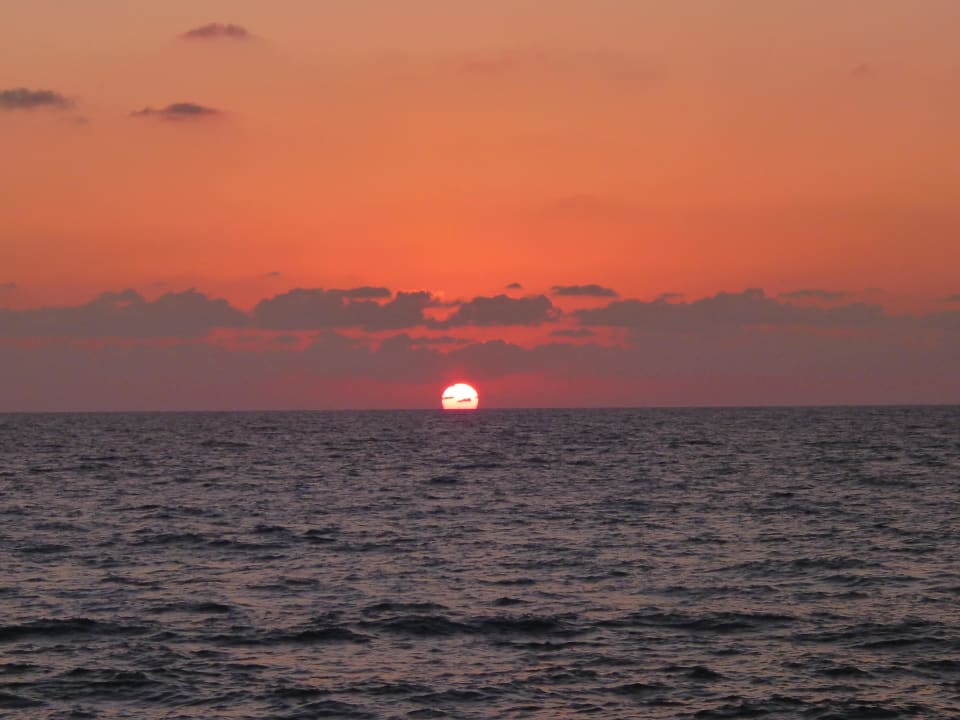 Sonnenuntergang Villaggio Torre Ruffa Robinson