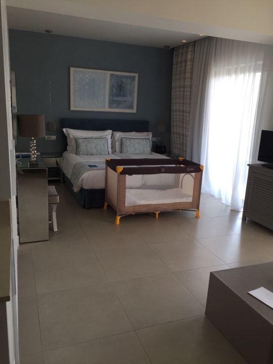Zimmer Ikos Olivia