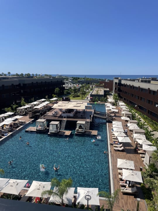 Pool Jacaranda Luxury Resort