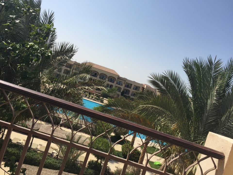 Poolausblick vom Zimmer JAZ Aquamarine Resort