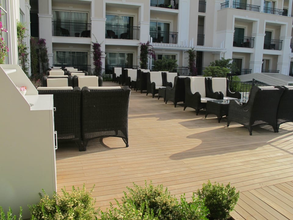 Außenbereich der Lobbybar Titanic Deluxe Golf Belek