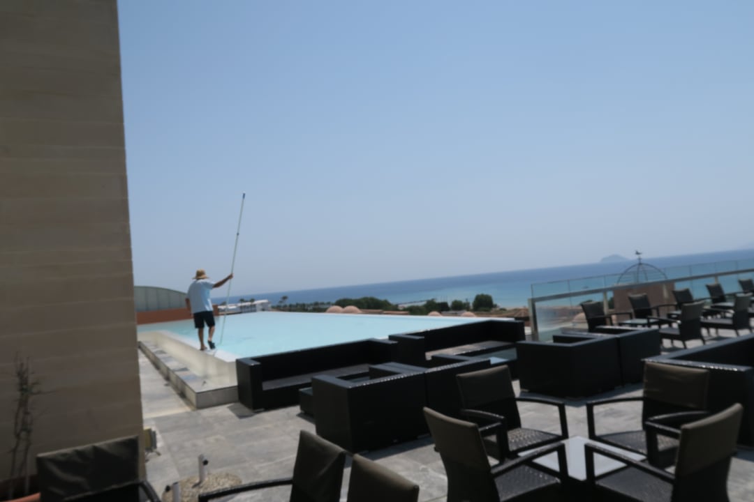 Pool Atlantica Belvedere Resort