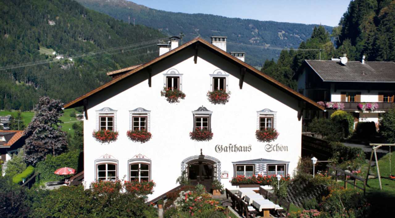 Gasthaus Pension Schön im Sommer Gasthaus Pension Schön