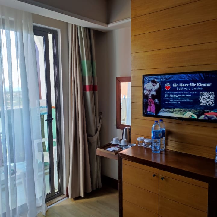 Zimmer Dream World Aqua Hotel