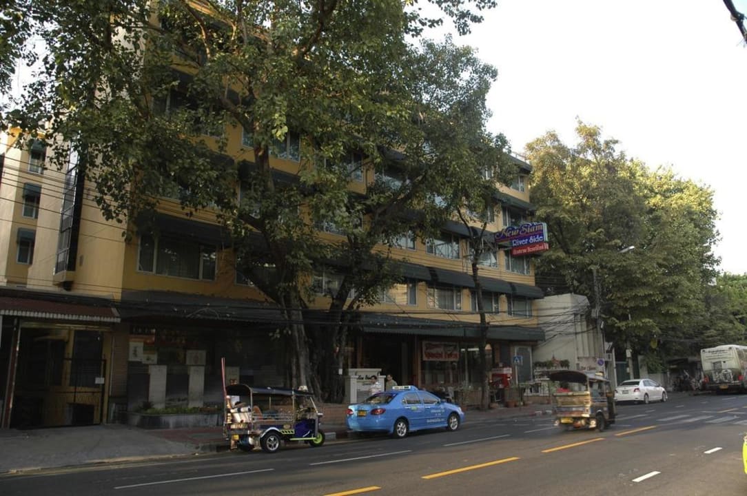 Hoteleingang Hotel New Siam Riverside
