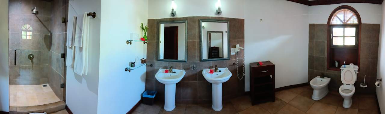 Zimmer Castello Beach Hotel