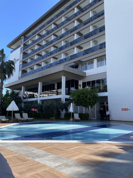 Außenansicht Hotel Royal Garden Beach