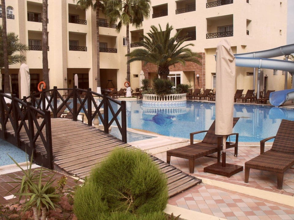 Poolbild  Hotel Paradis Palace