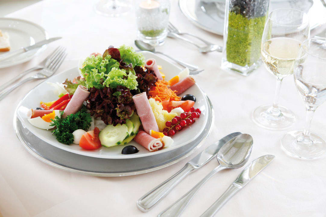 Knackig frische Salate Ferienhotel Ödenhof