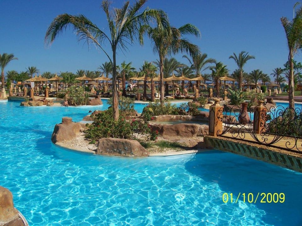 Poolanlage mit Whirlpool Pickalbatros Palace Resort