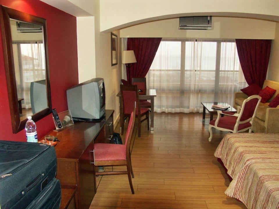 Junior Suite Hotel Yellow Praia Monte Gordo