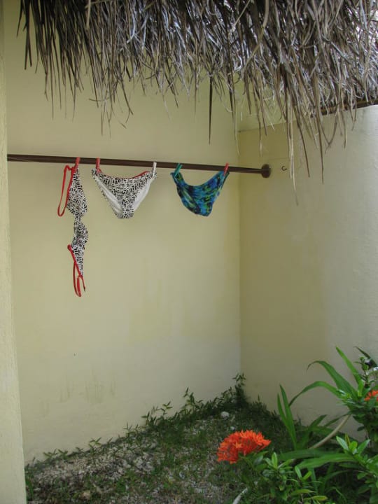 Wäscheleine im Garten Kuramathi Maldives