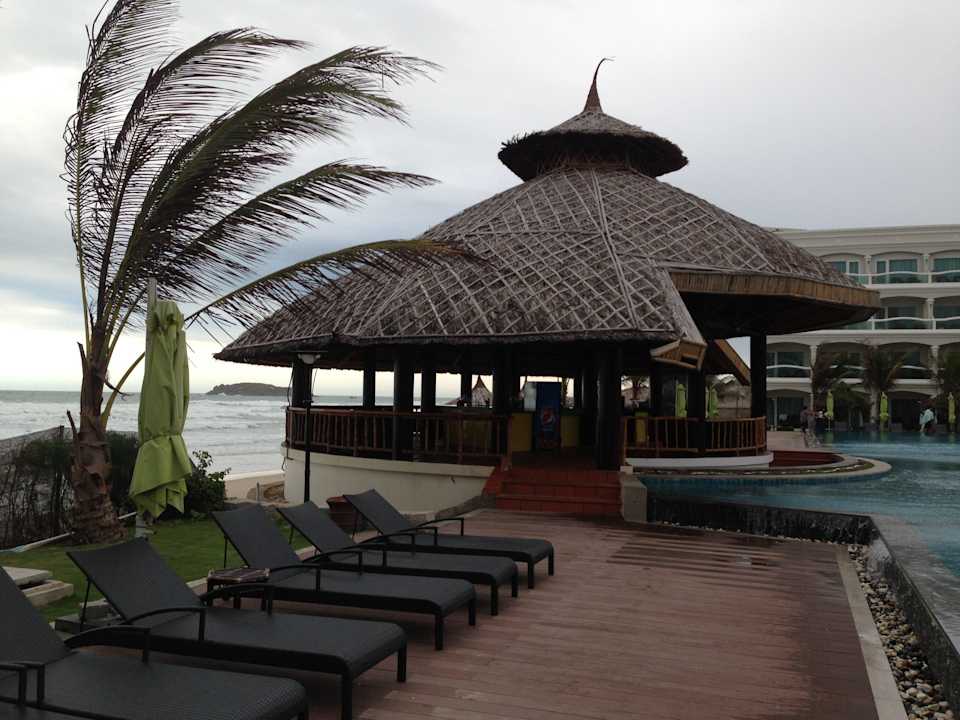 Poolbar The Sailing Bay Mui Ne