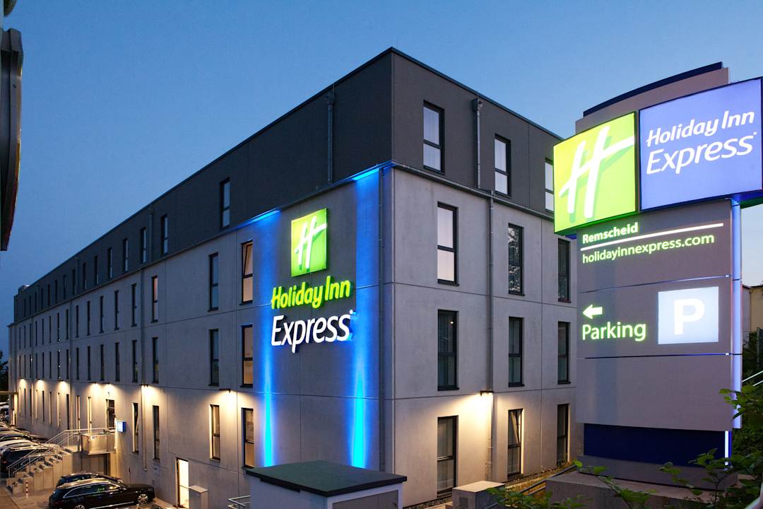 Außenansicht Holiday Inn Express - Remscheid
