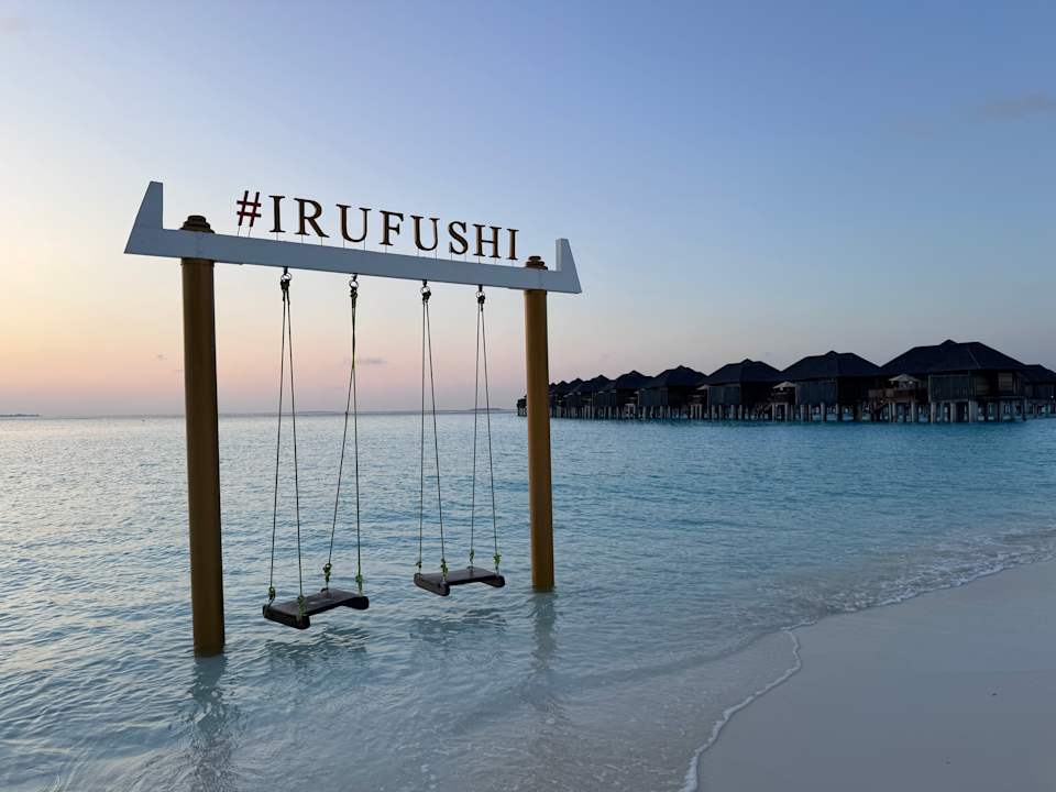 Strand Sun Siyam Iru Fushi
