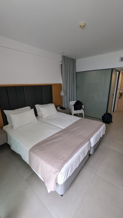 Zimmer Napa Mermaid Hotel & Suites