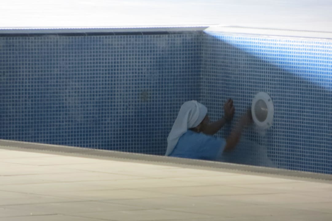 Bauarbeiten am Hallenbad Seaden Sea Planet Resort & Spa