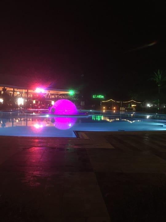 Pool Le Jardin Resort