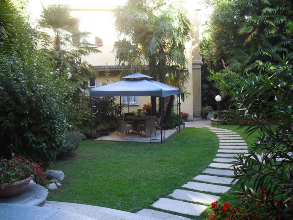 Pavillion Villa Palmira