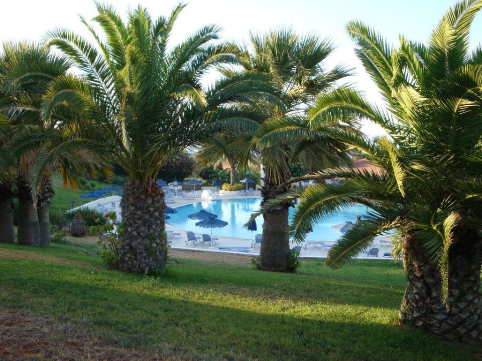 Garten und Pool Kresten Palace Hotel