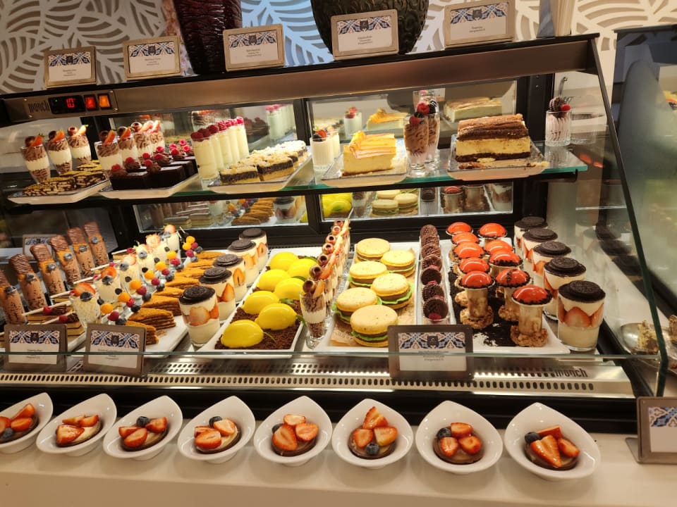 Gastro Jacaranda Luxury Resort