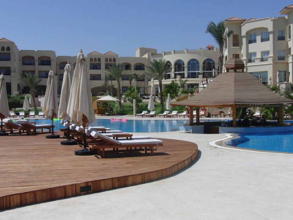 Pool mit Poolbar Cleopatra Luxury Resort - Sharm El Sheikh