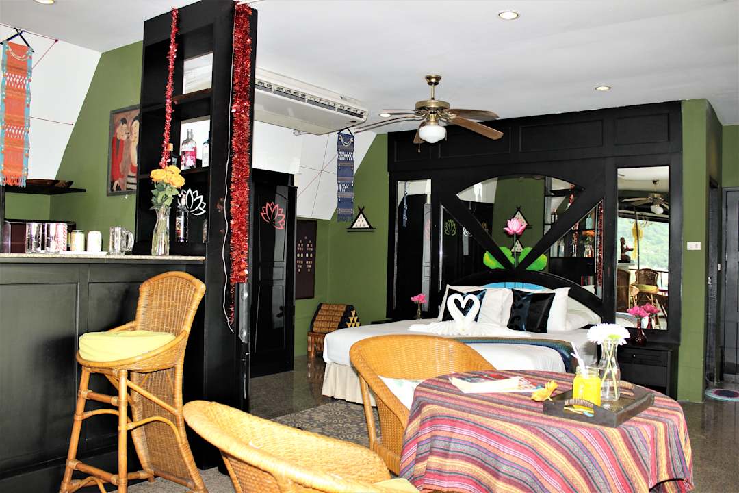 Zimmer Kelly's Residency