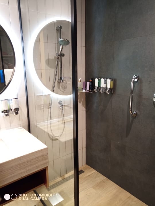 Zimmer Hampton by Hilton Marjan Island